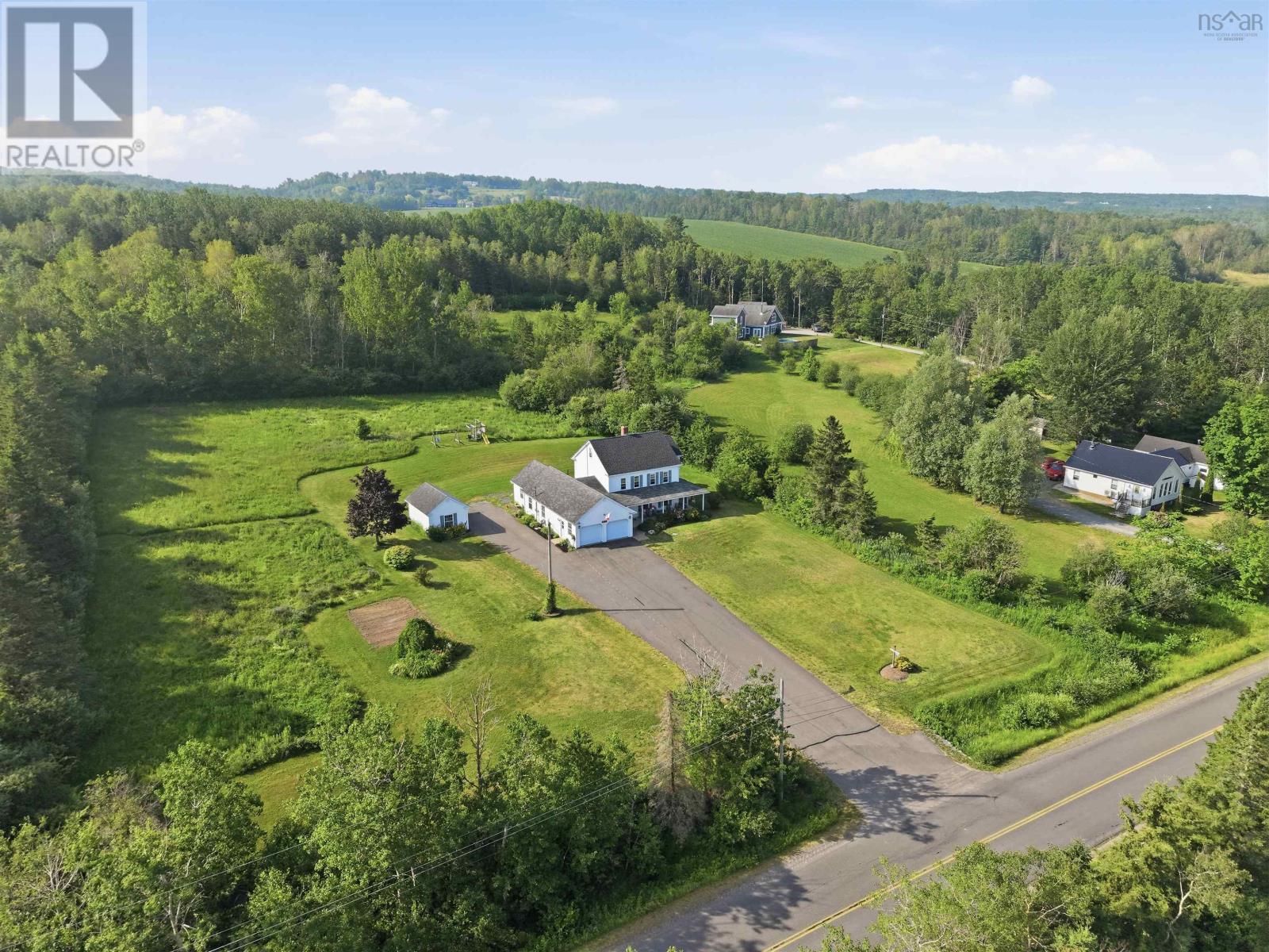 1886 Gaspereau River Road - 46
