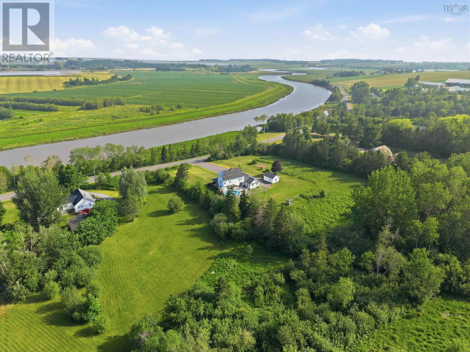 1886 Gaspereau River Road - 49