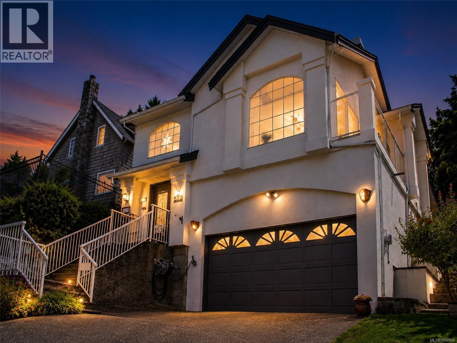 #2 709 Luscombe Pl - 4