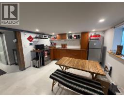 418 Marine Drive, Gibsons, BC V0N1V9 Photo 15