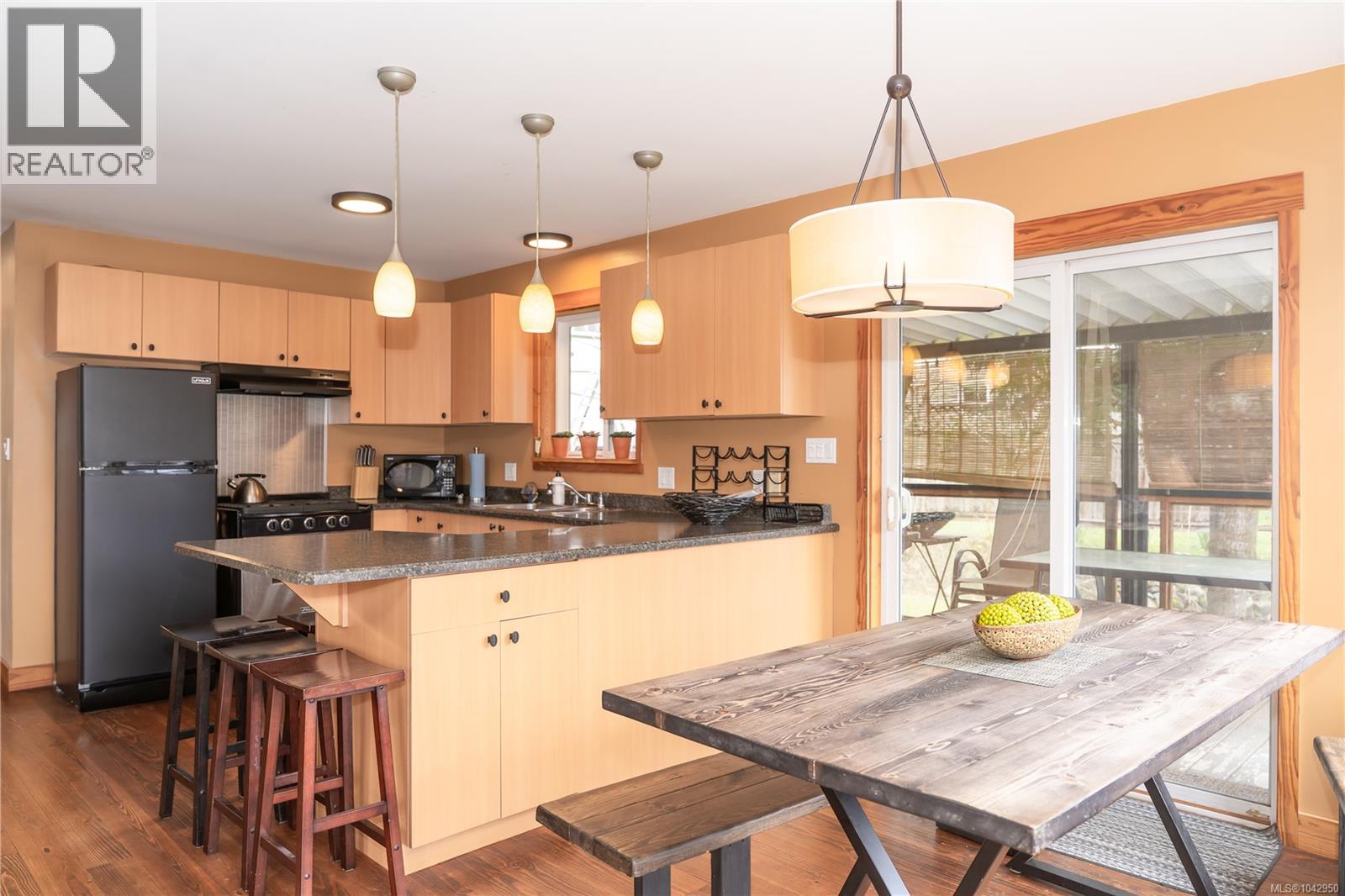 11464 Youbou Rd - 21