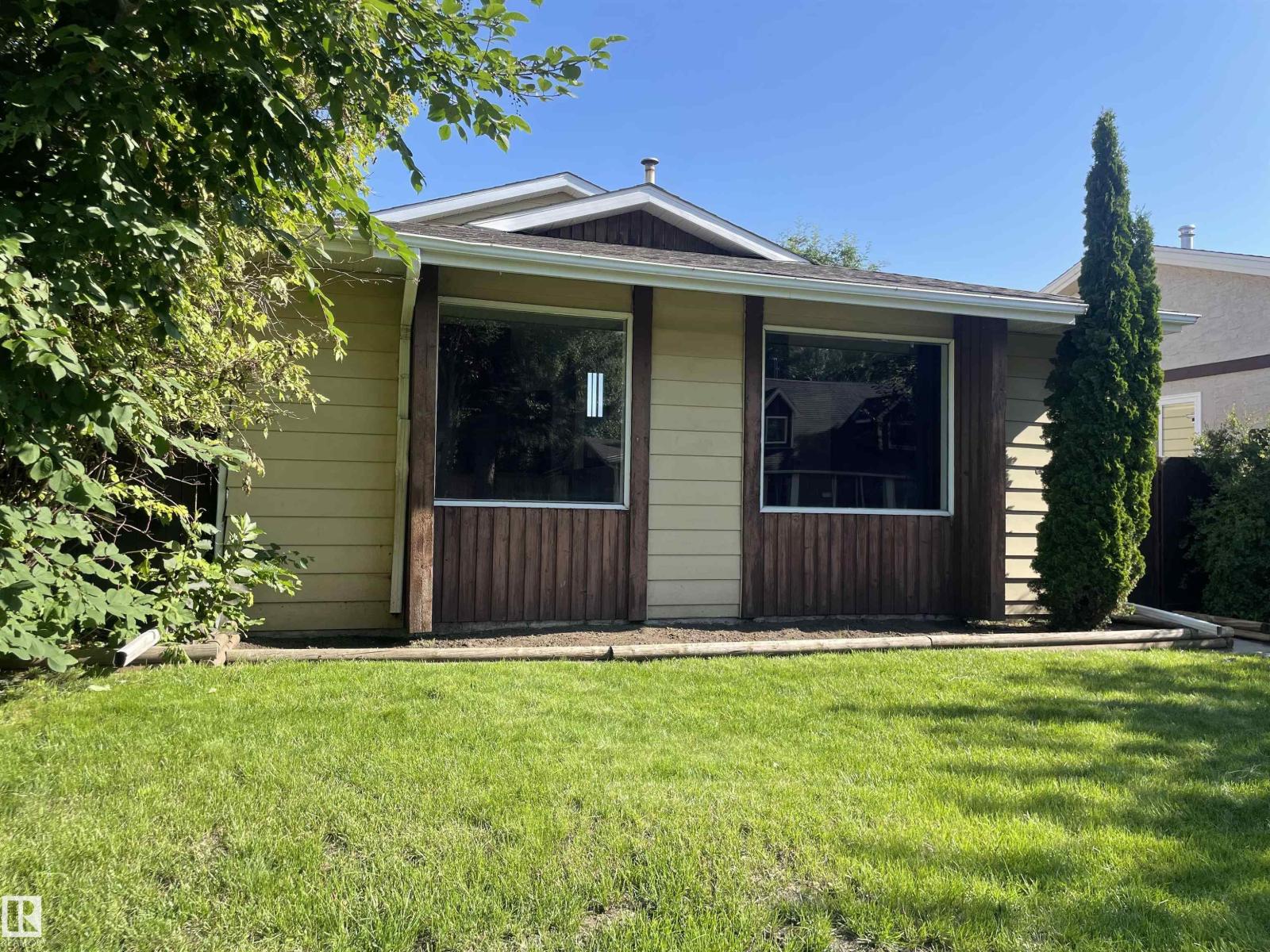 174 GREENWOOD DR - 1