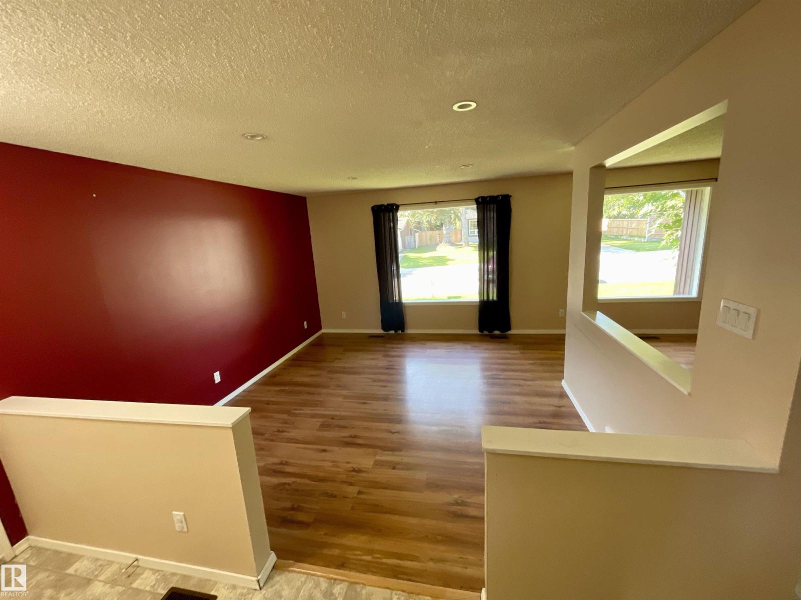 174 GREENWOOD DR - 8