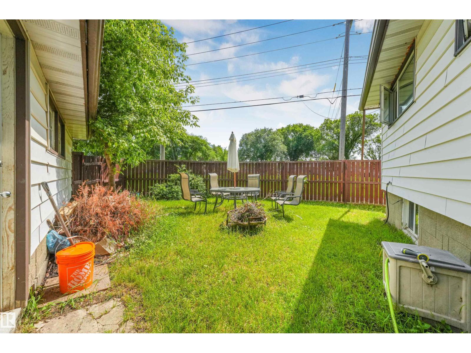 9513 81 ST NW - 38