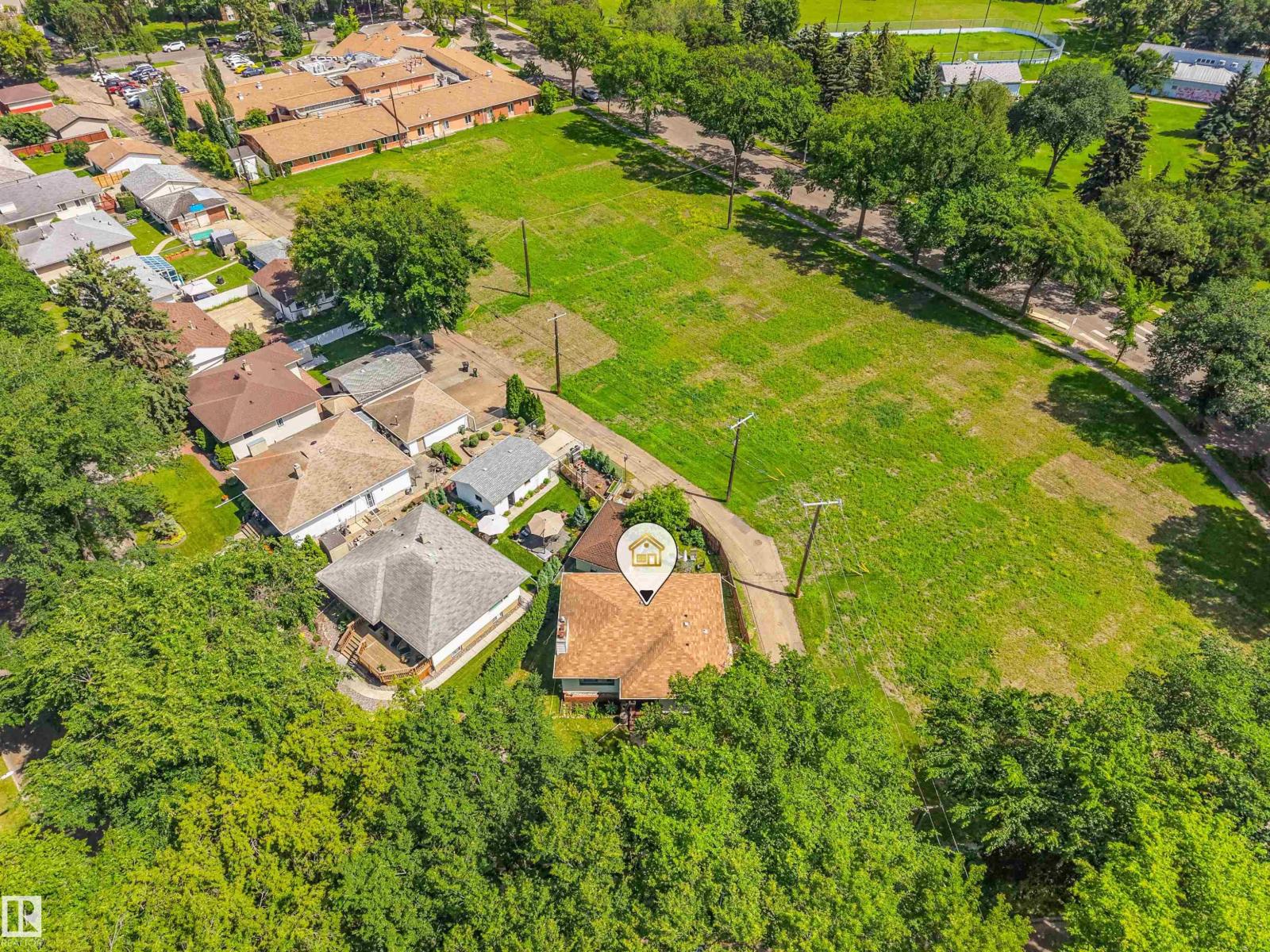 9513 81 ST NW - 44