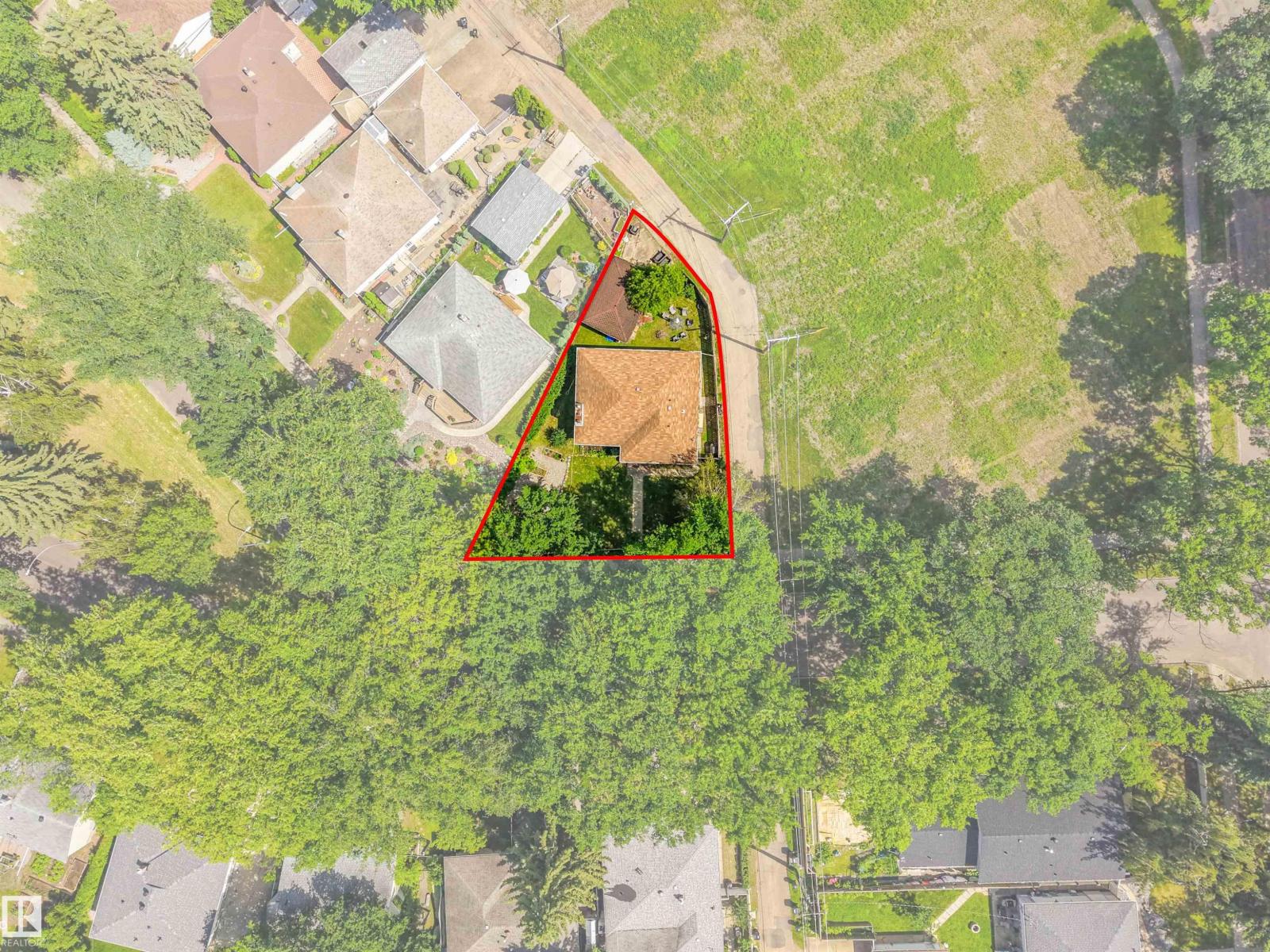 9513 81 ST NW - 45