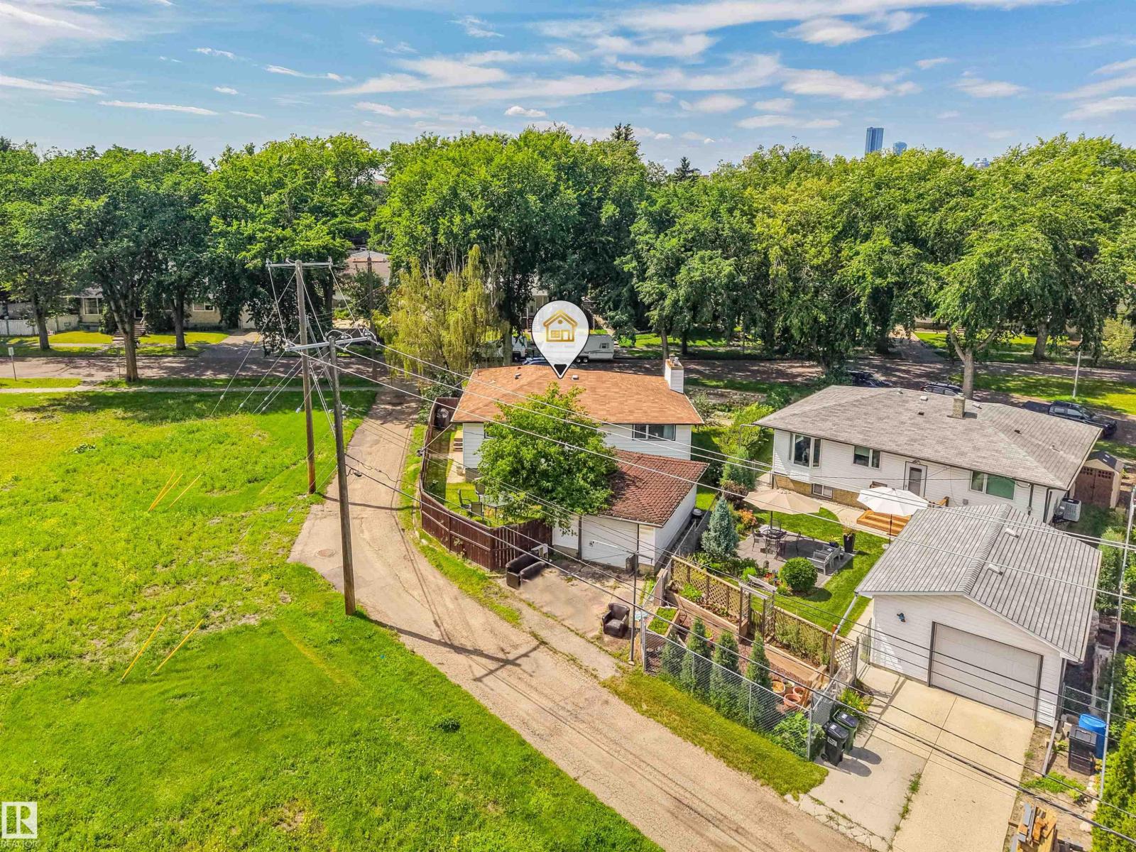 9513 81 ST NW - 46