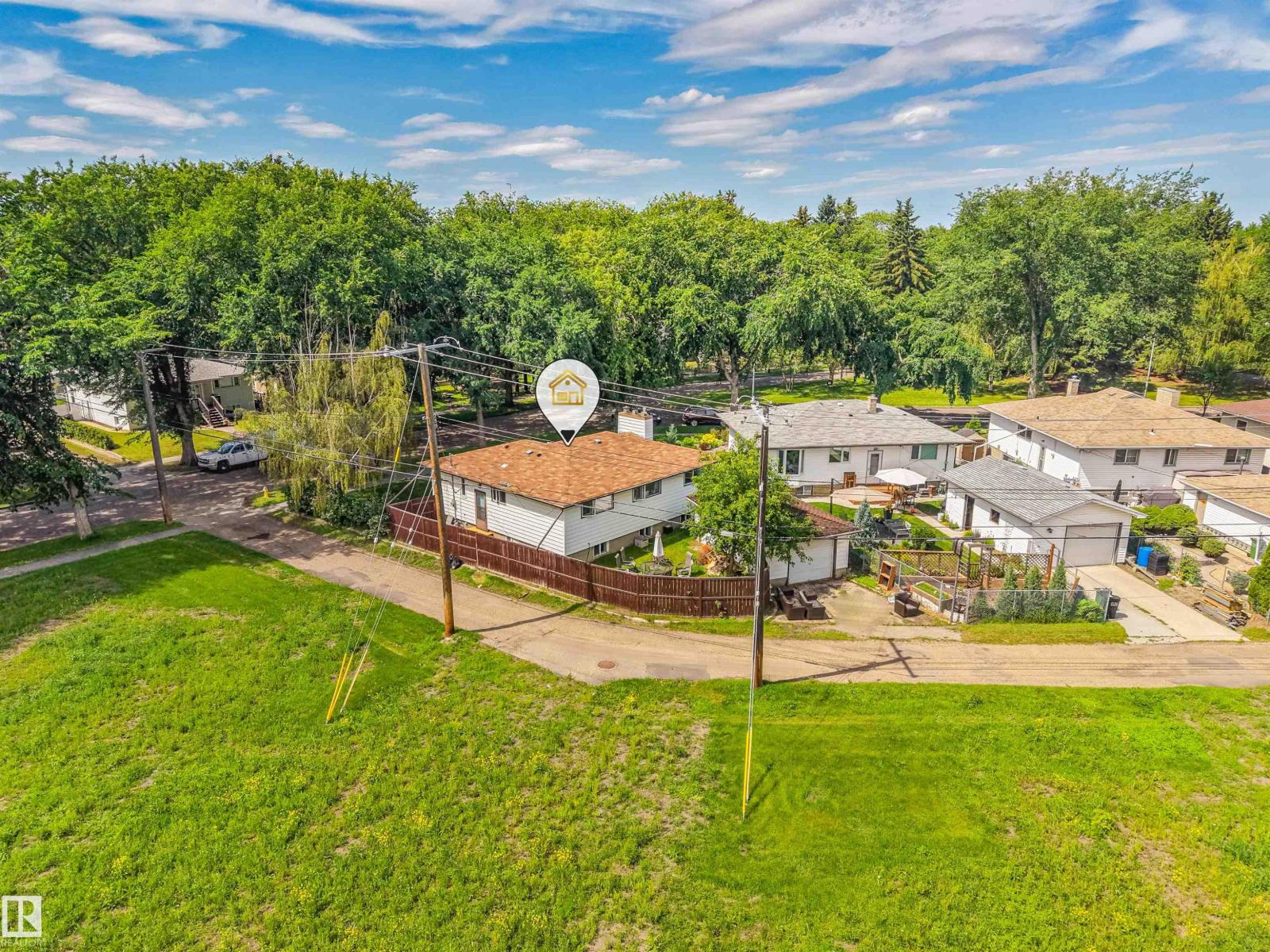 9513 81 ST NW - 47