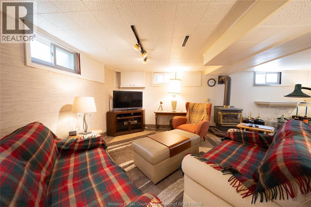 971 FAIRVIEW BOULEVARD - 22