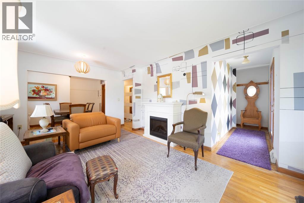 971 FAIRVIEW BOULEVARD - 6