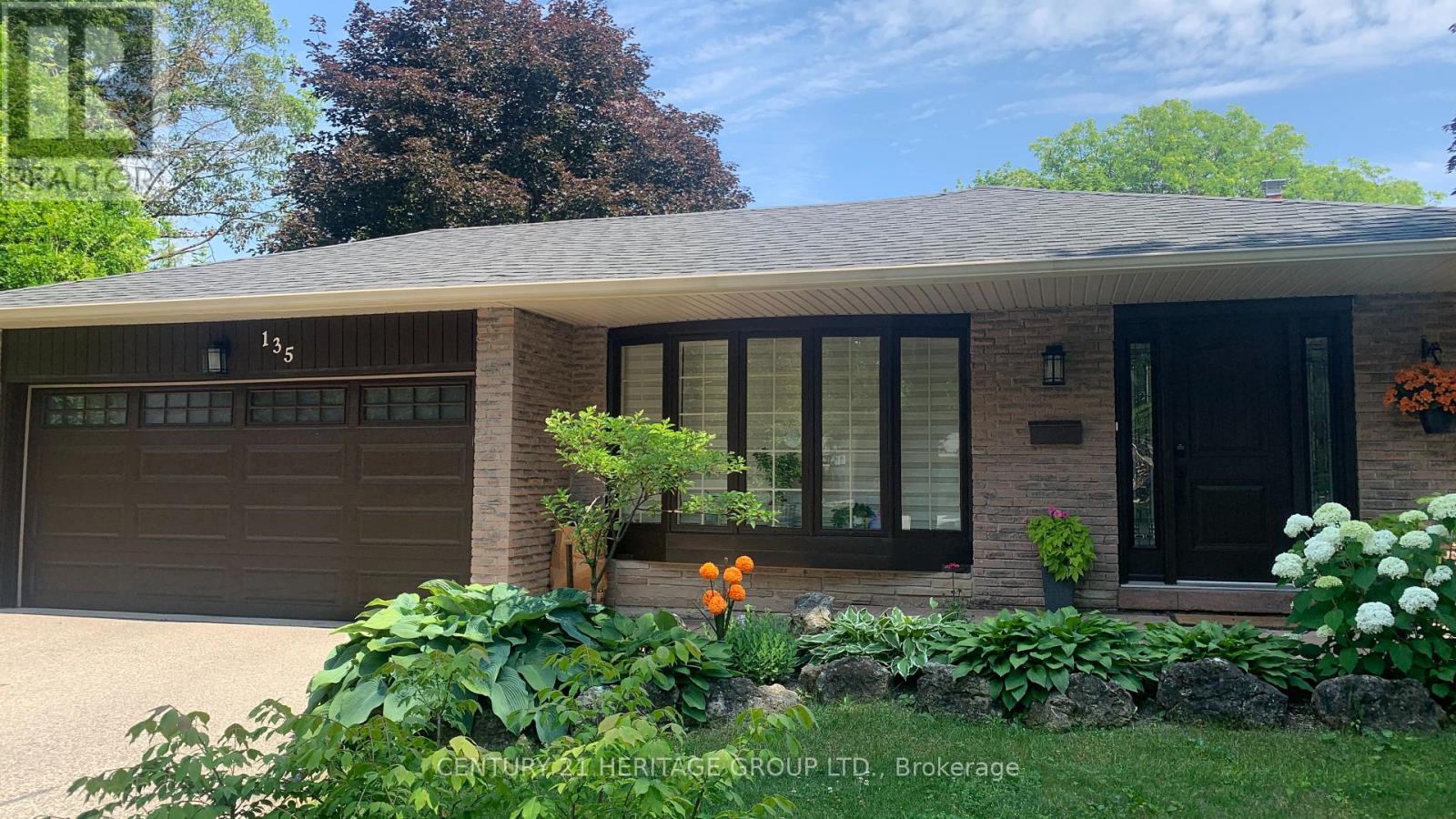 135 GOLF CLUB COURT - 43
