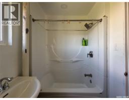 295 Ensign Street, Pennant, SK S0N1X0 Photo 17