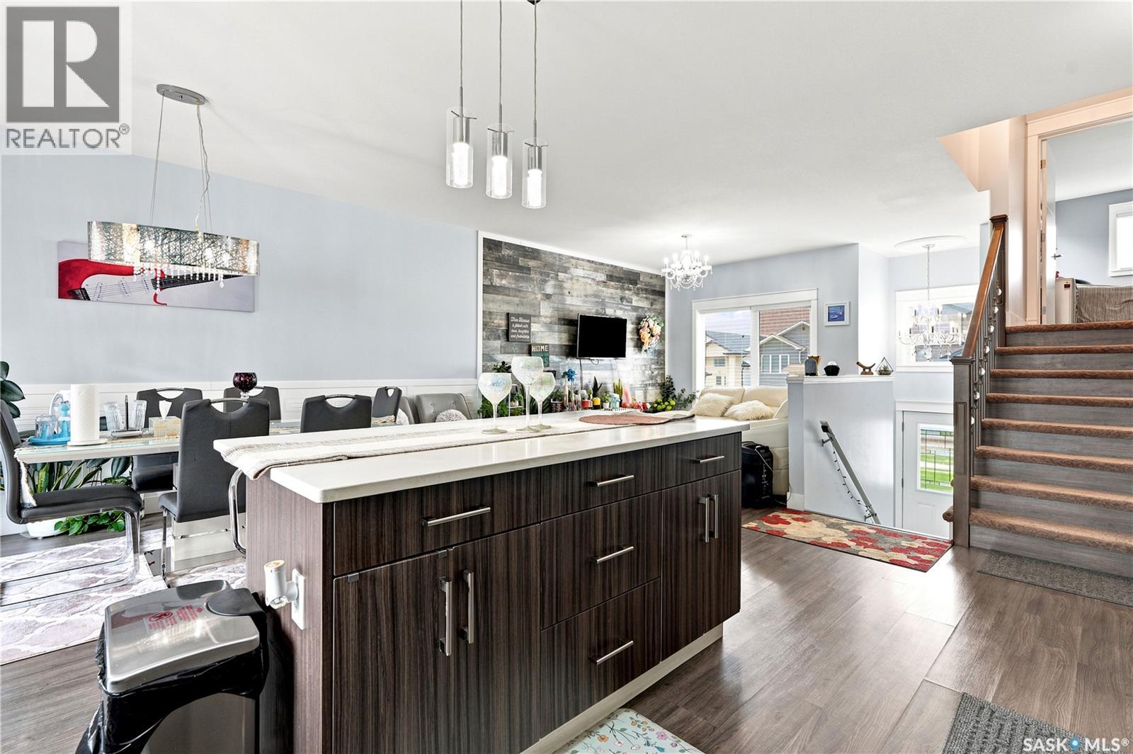 223 Ells CRESCENT - 11