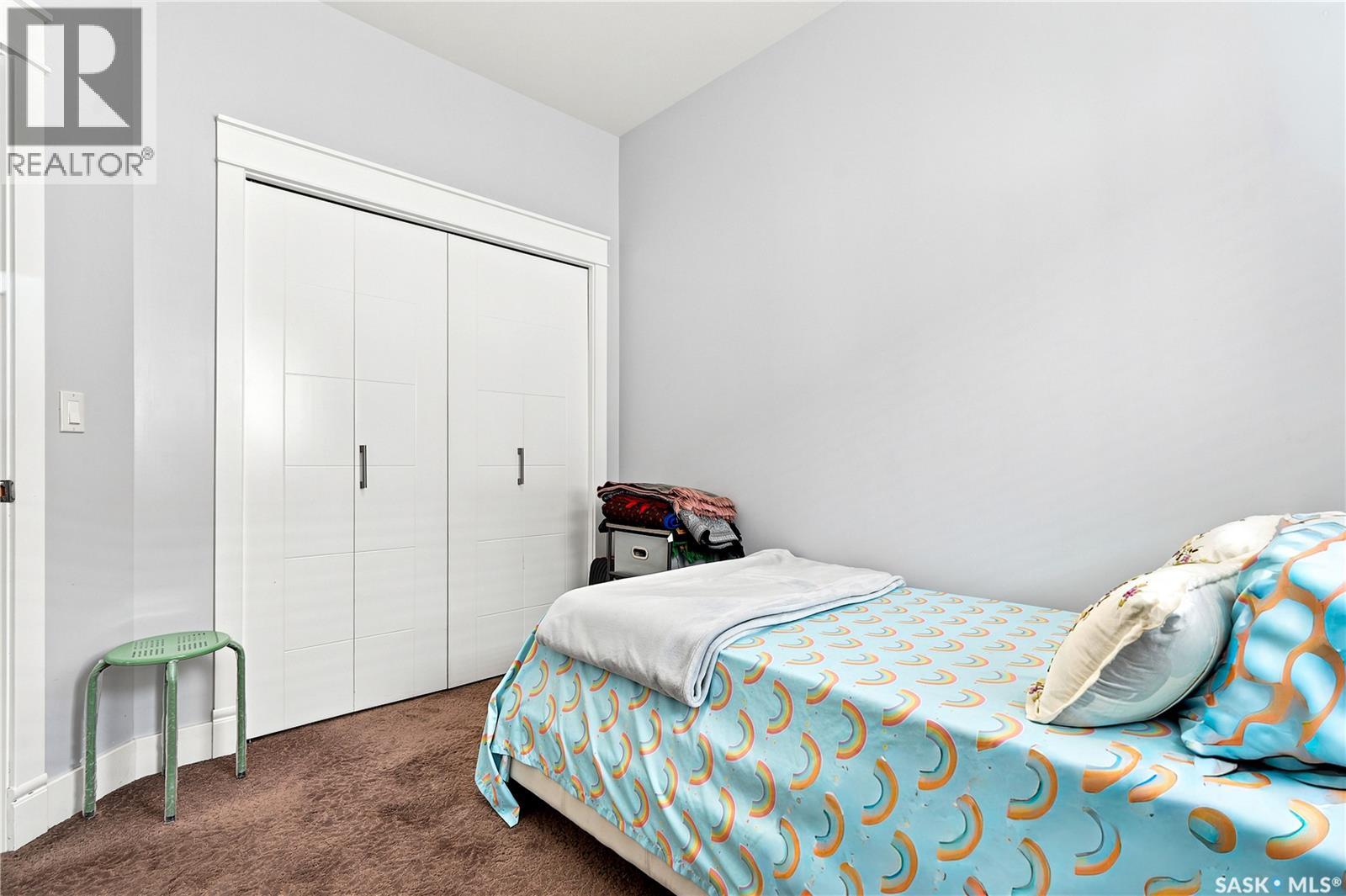 223 Ells CRESCENT - 23