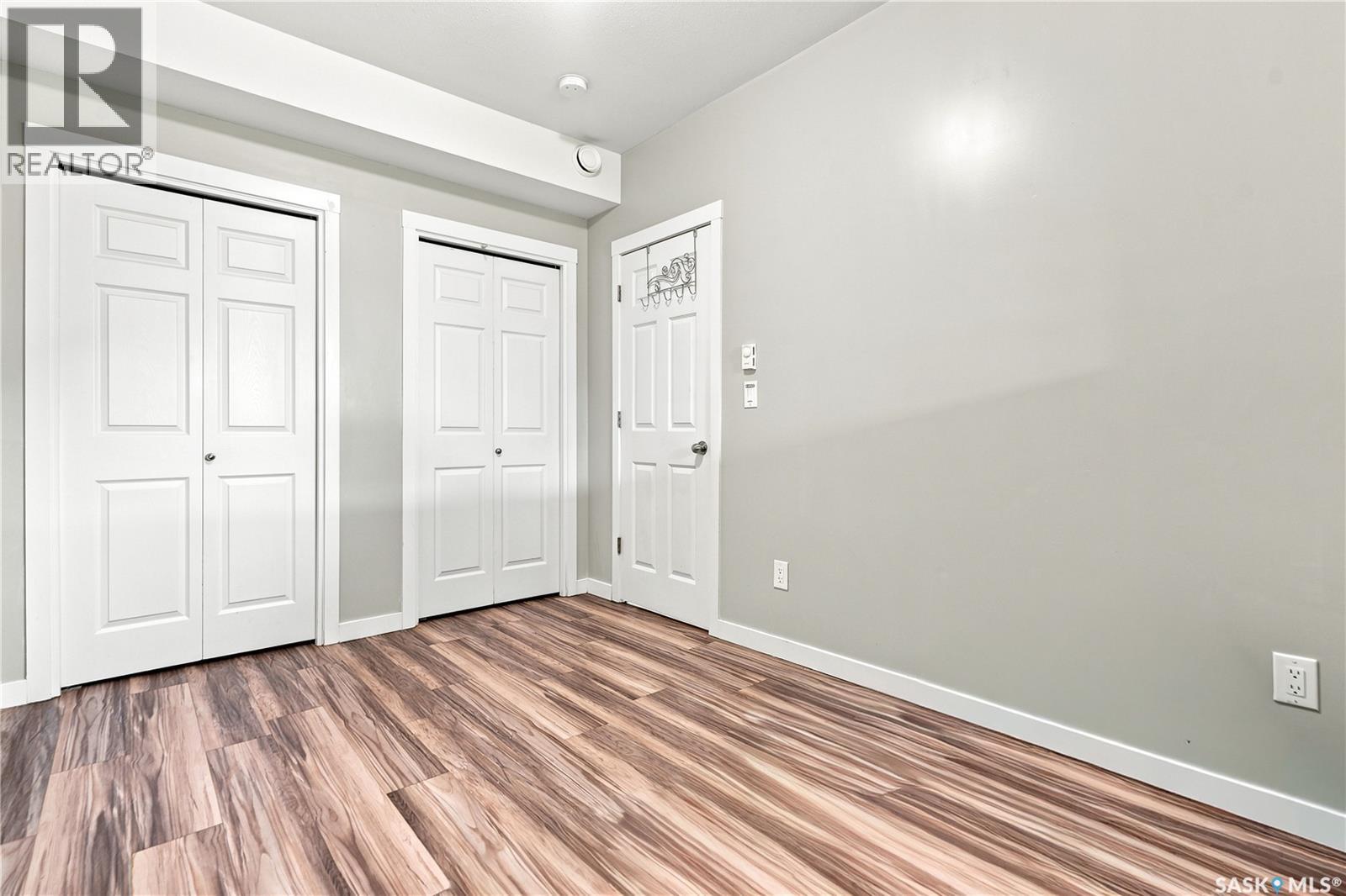 223 Ells CRESCENT - 45