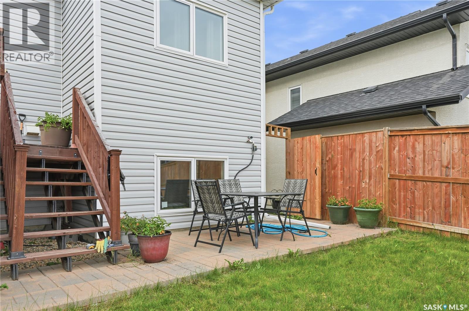 223 Ells CRESCENT - 53