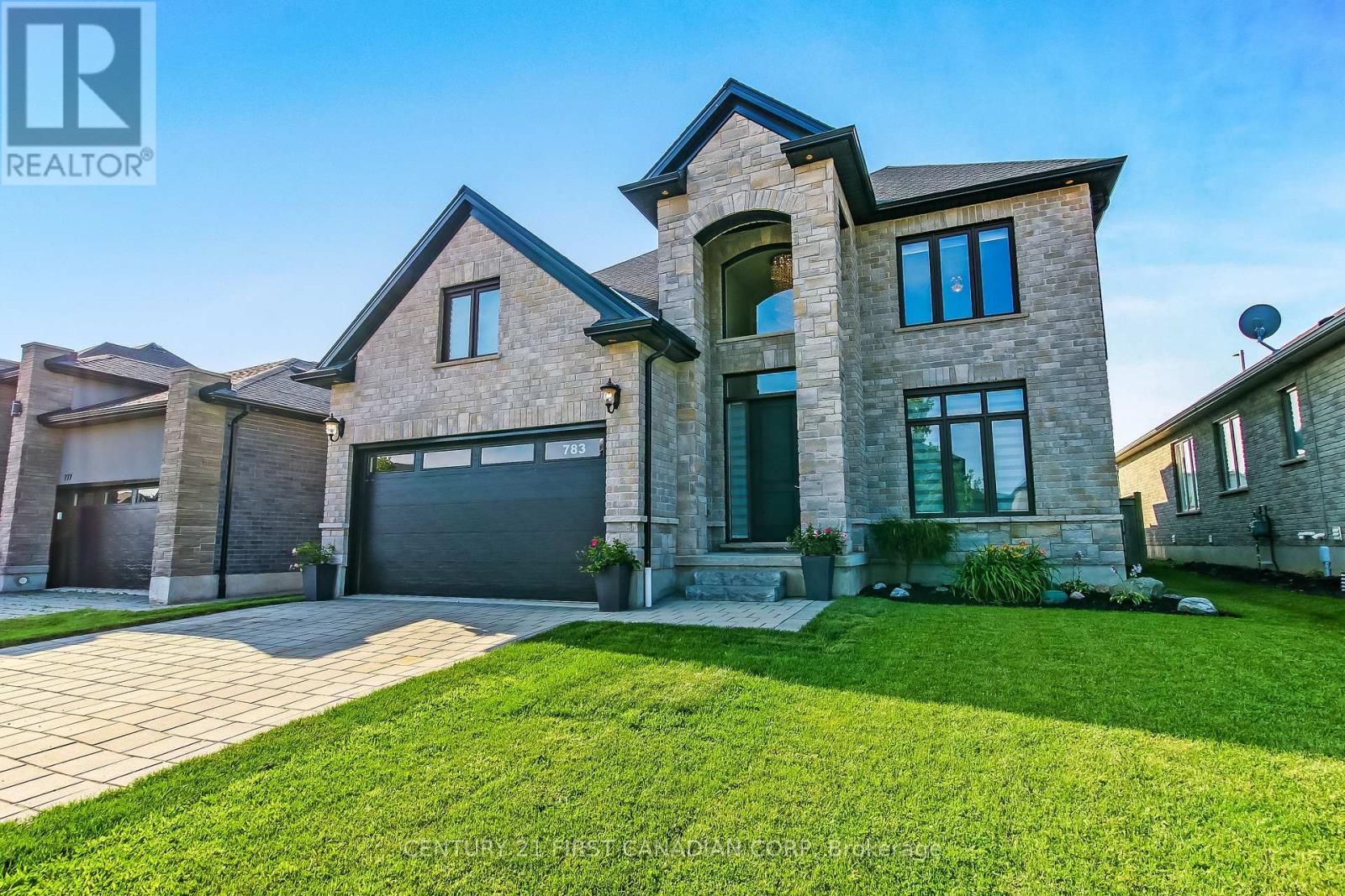783 HICKORYRIDGE COMMON - 2