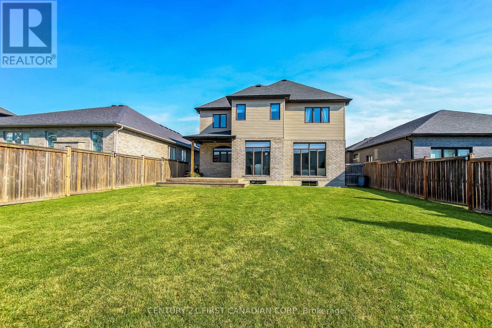 783 HICKORYRIDGE COMMON - 30