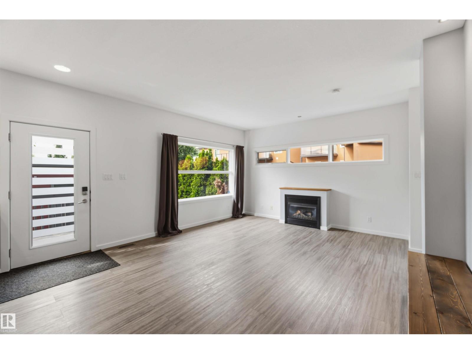#1 14315 Stony Plain NW - 10