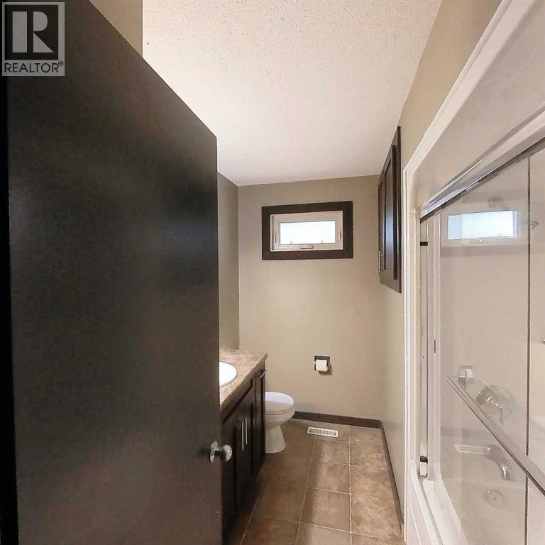 5411 51 Avenue - 19