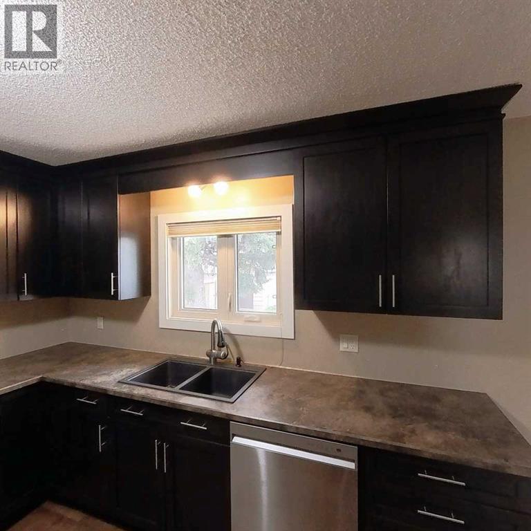 5411 51 Avenue - 13