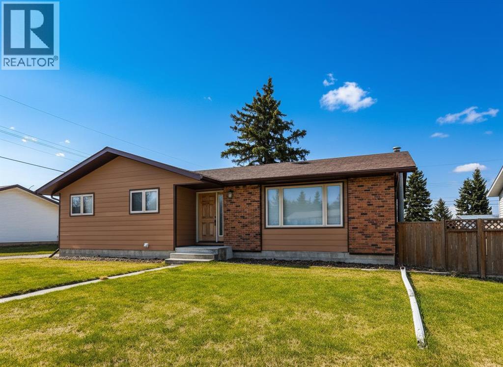 5411 51 Avenue - 2