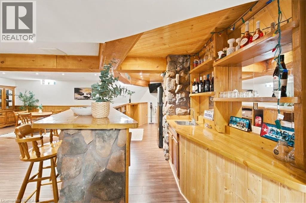 8 MAVIN Street - 32