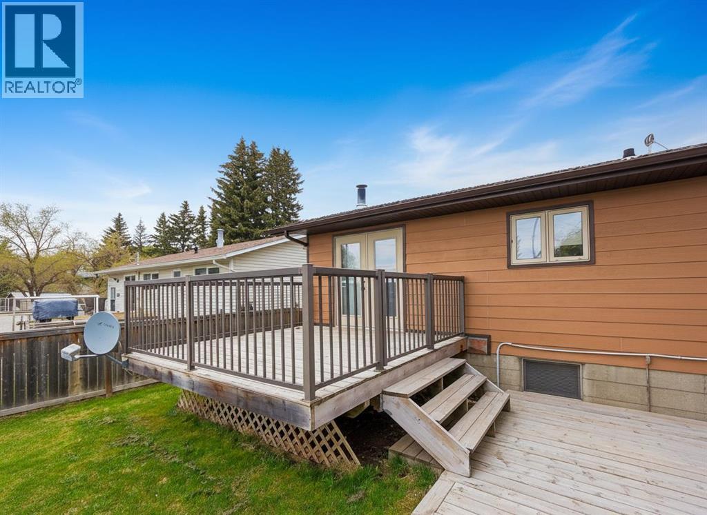 5411 51 Avenue - 5