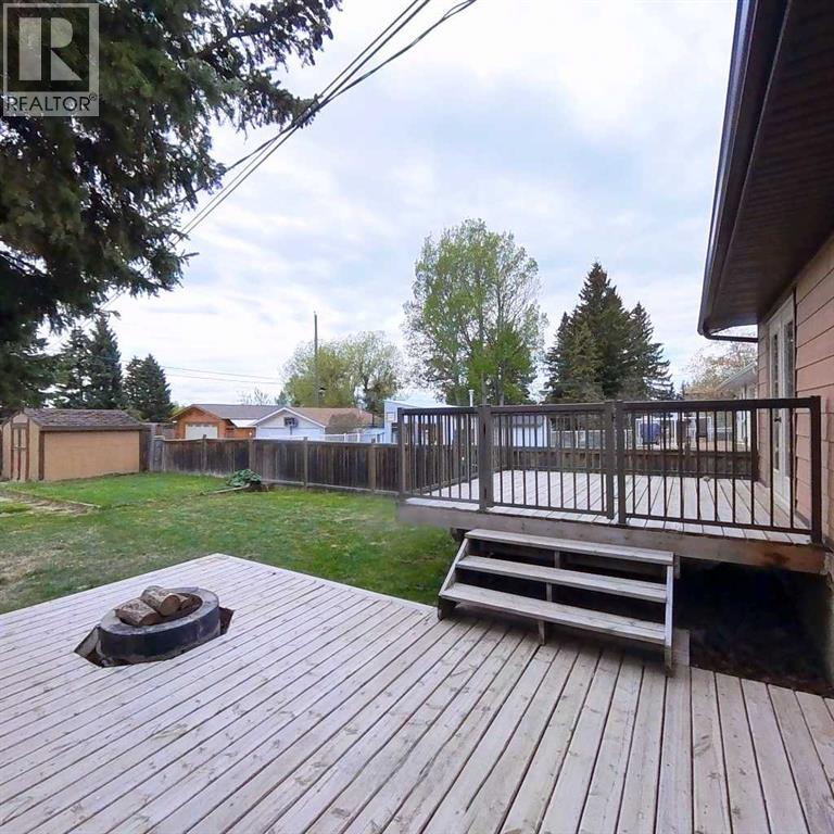 5411 51 Avenue - 6