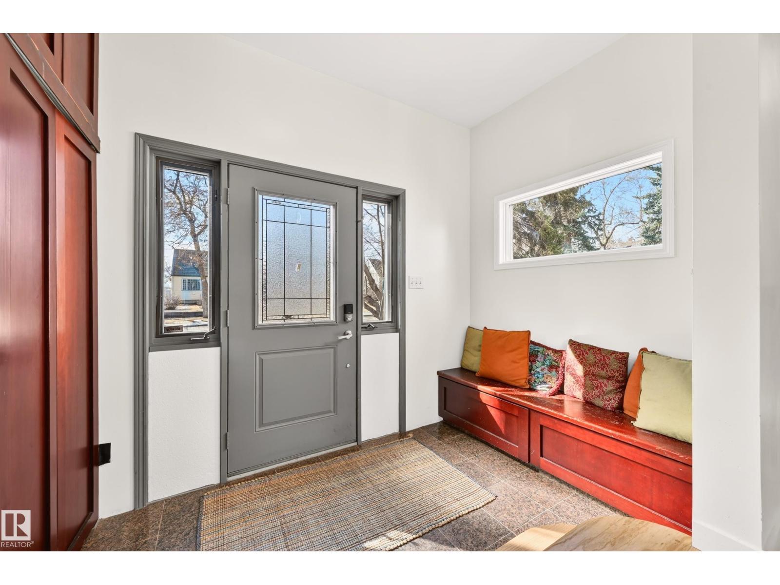 6807 112A ST NW - 8