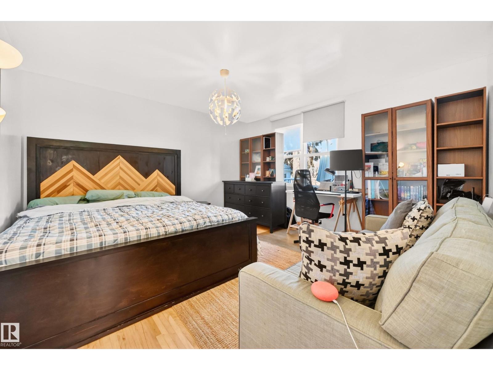 6807 112A ST NW - 22