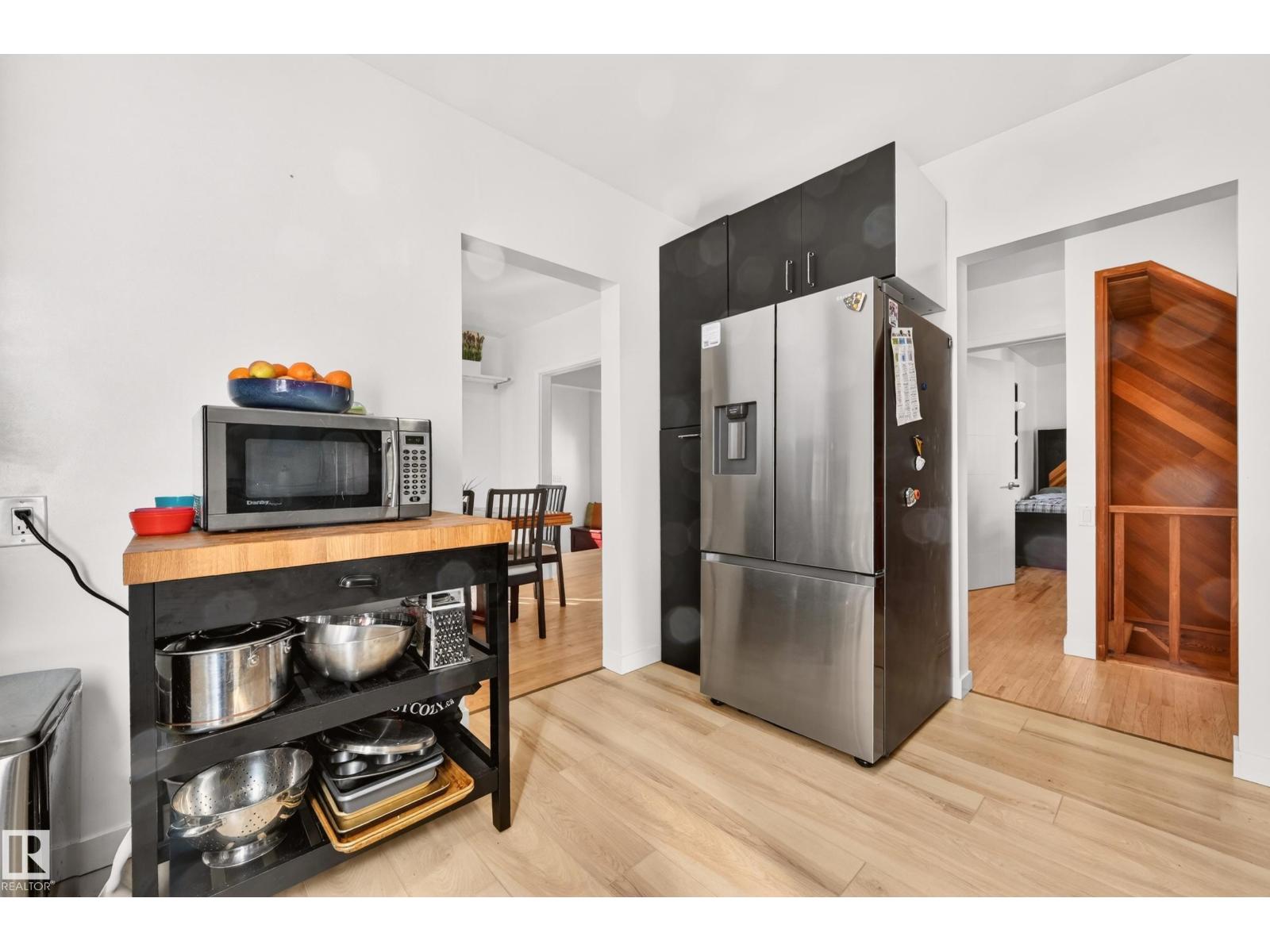 6807 112A ST NW - 19