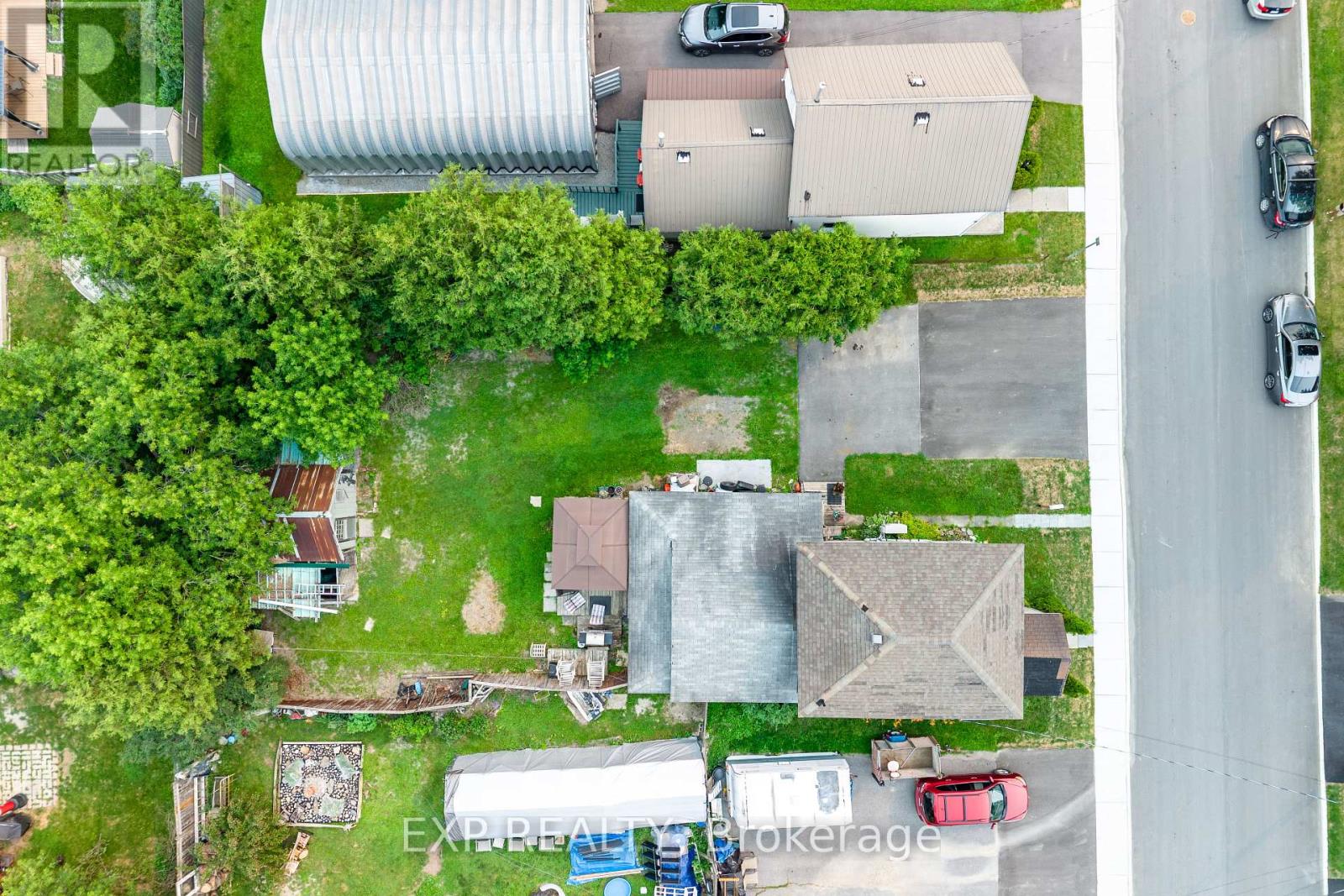 111 MACDONALD STREET - 11