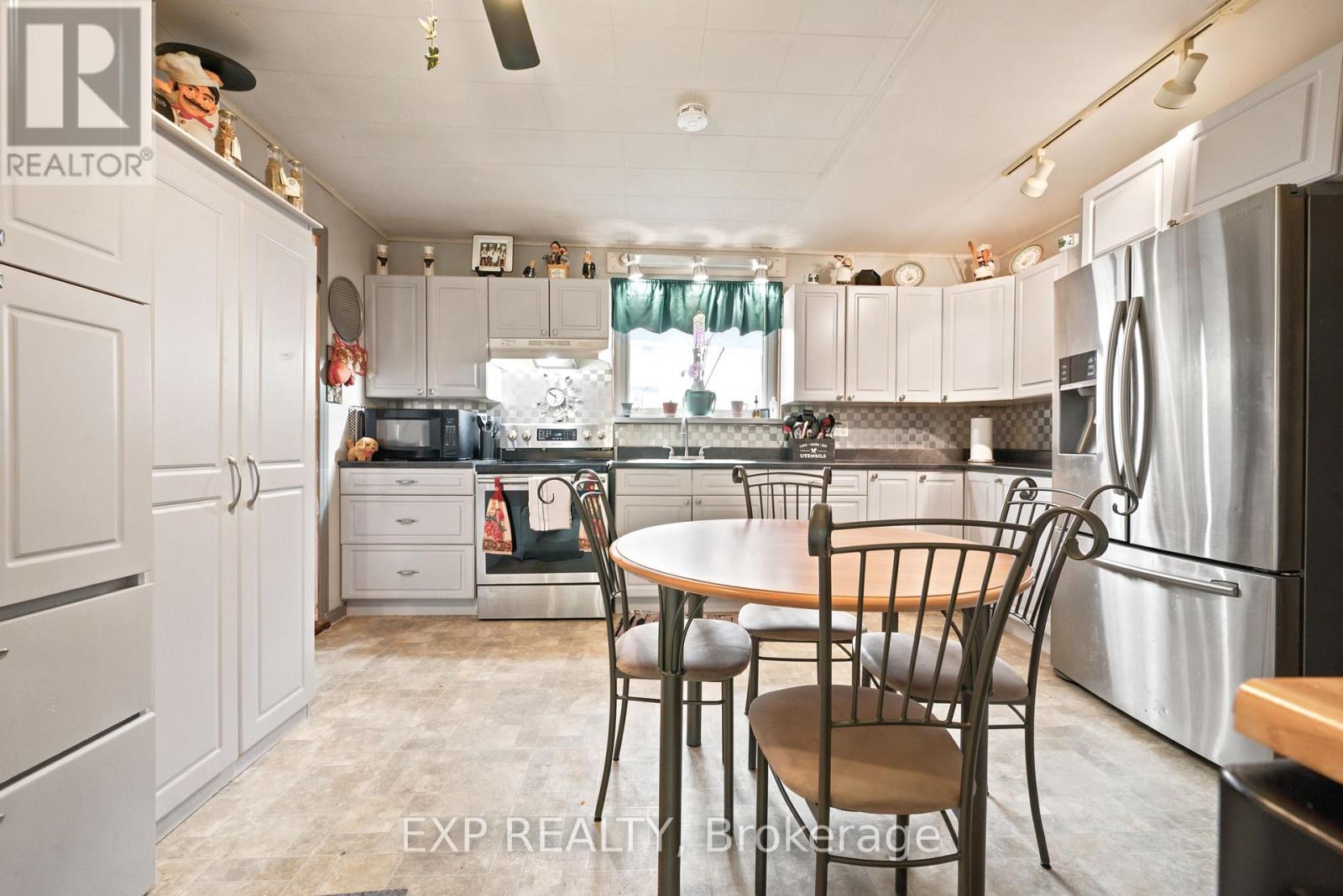 111 MACDONALD STREET - 15