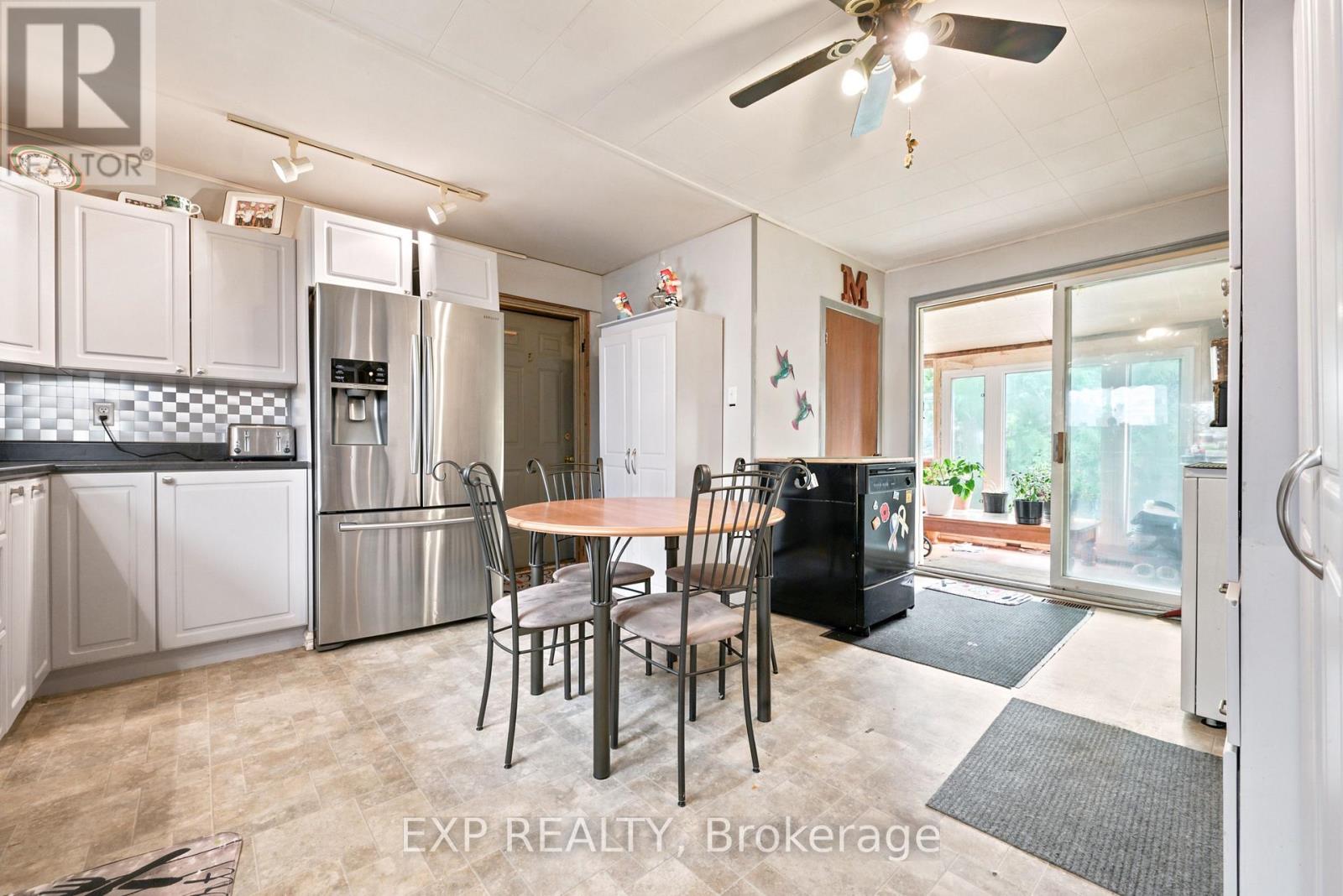 111 MACDONALD STREET - 17