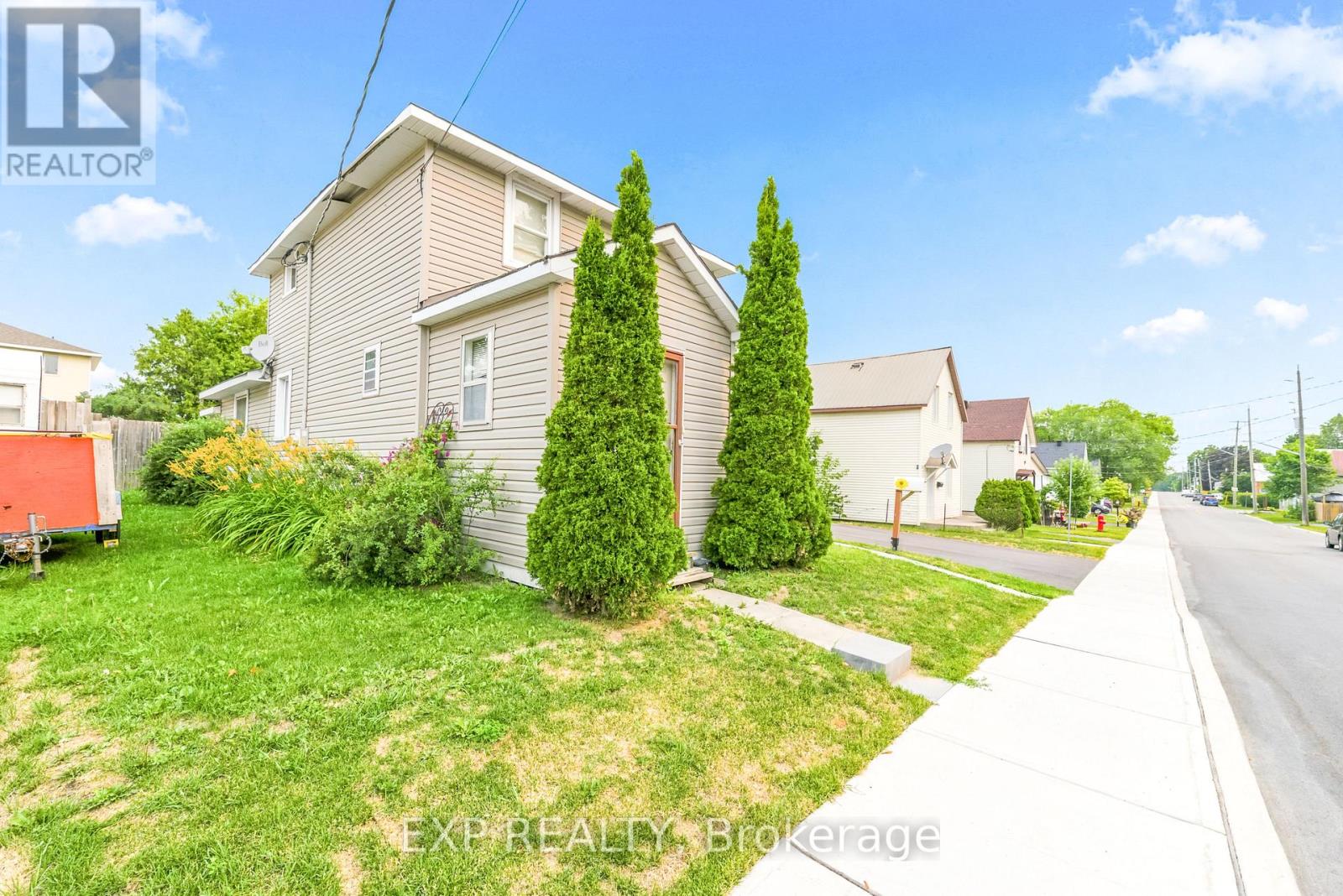 111 MACDONALD STREET - 5