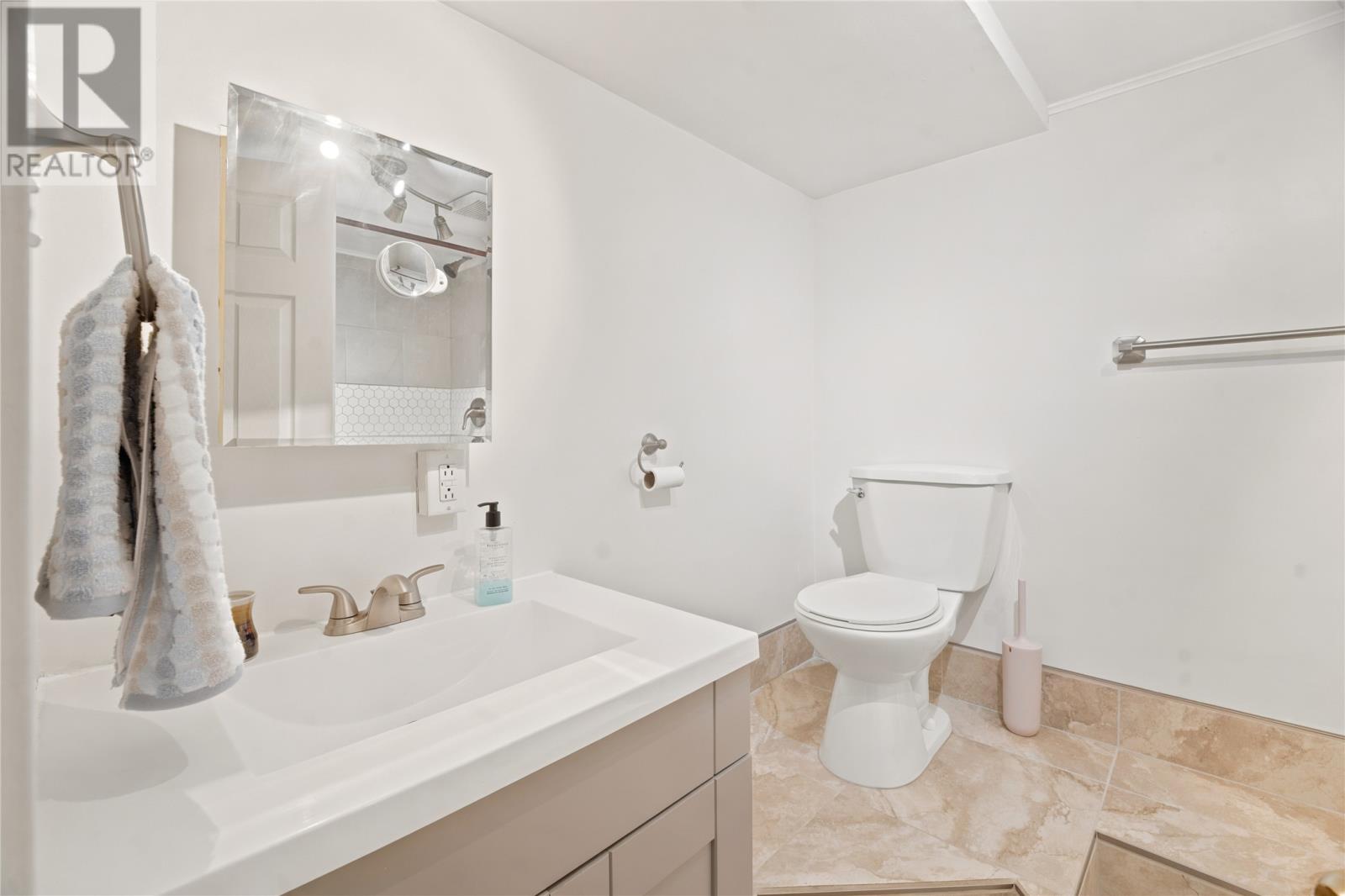 6 Colville Street - Image 19