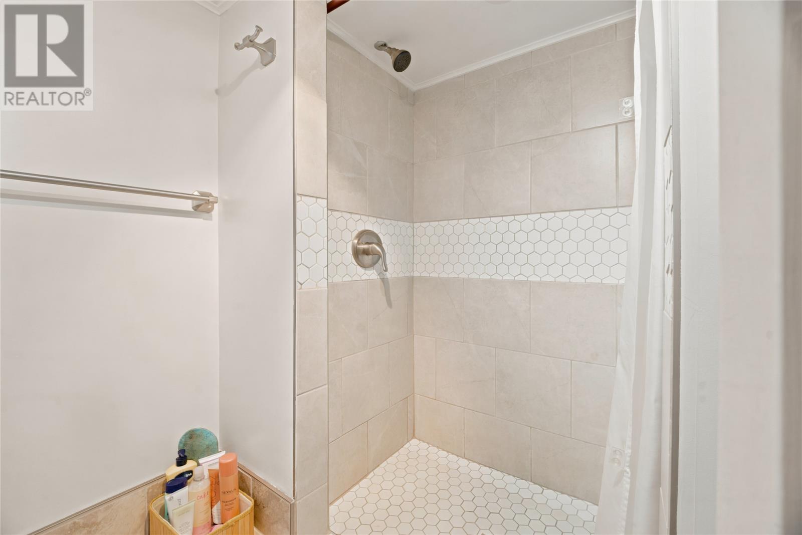 6 Colville Street - Image 20