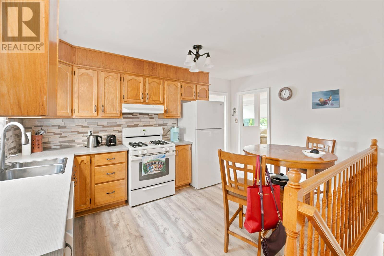 6 Colville Street - Image 3