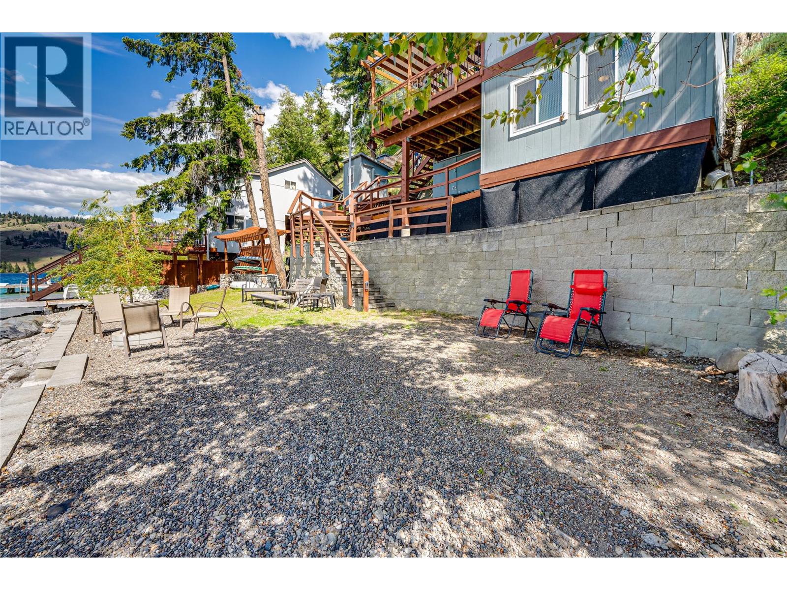 5853 Cosens Bay Road - 29