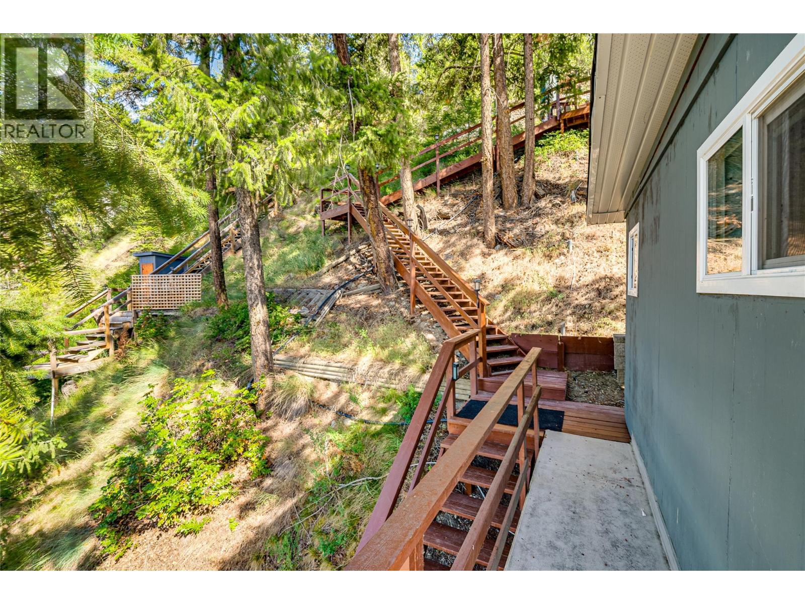 5853 Cosens Bay Road - 49