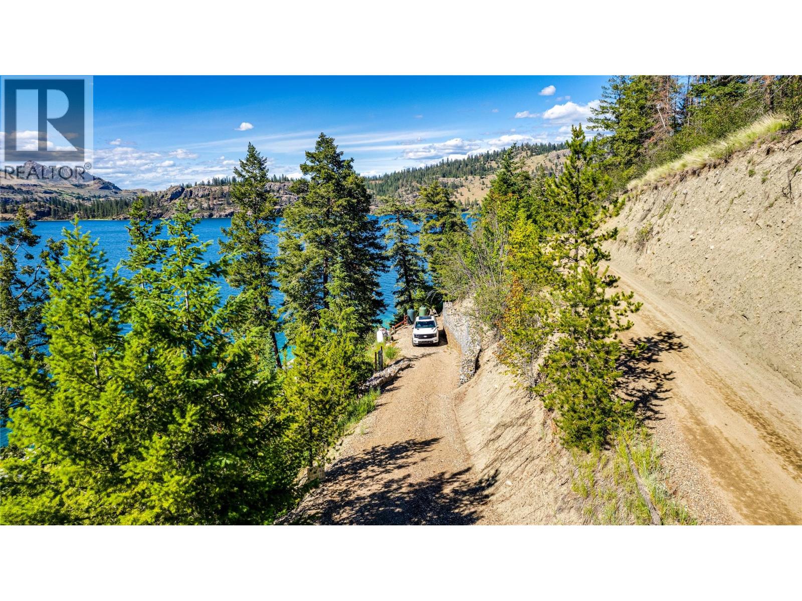5853 Cosens Bay Road - 59