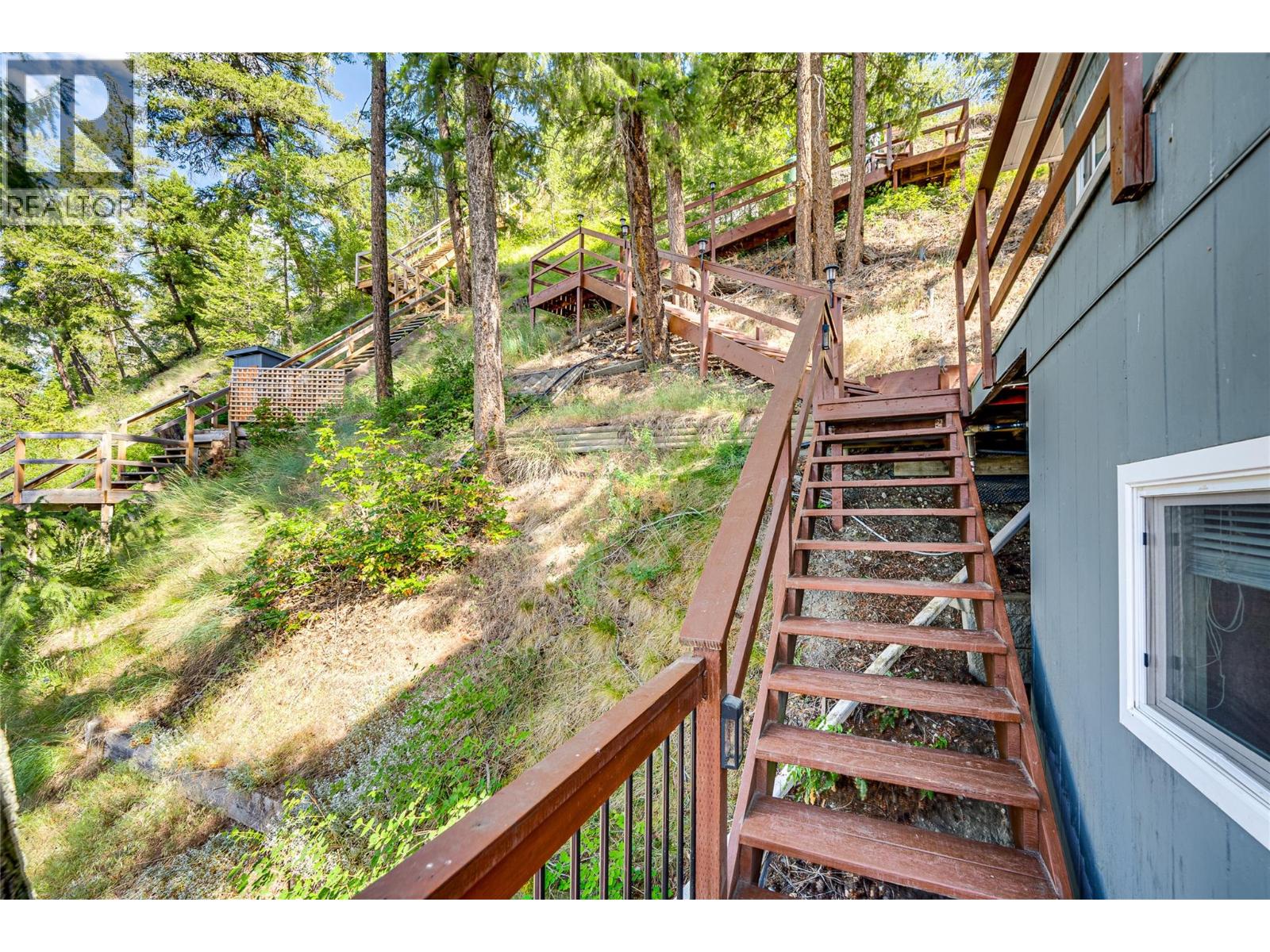 5853 Cosens Bay Road - 48