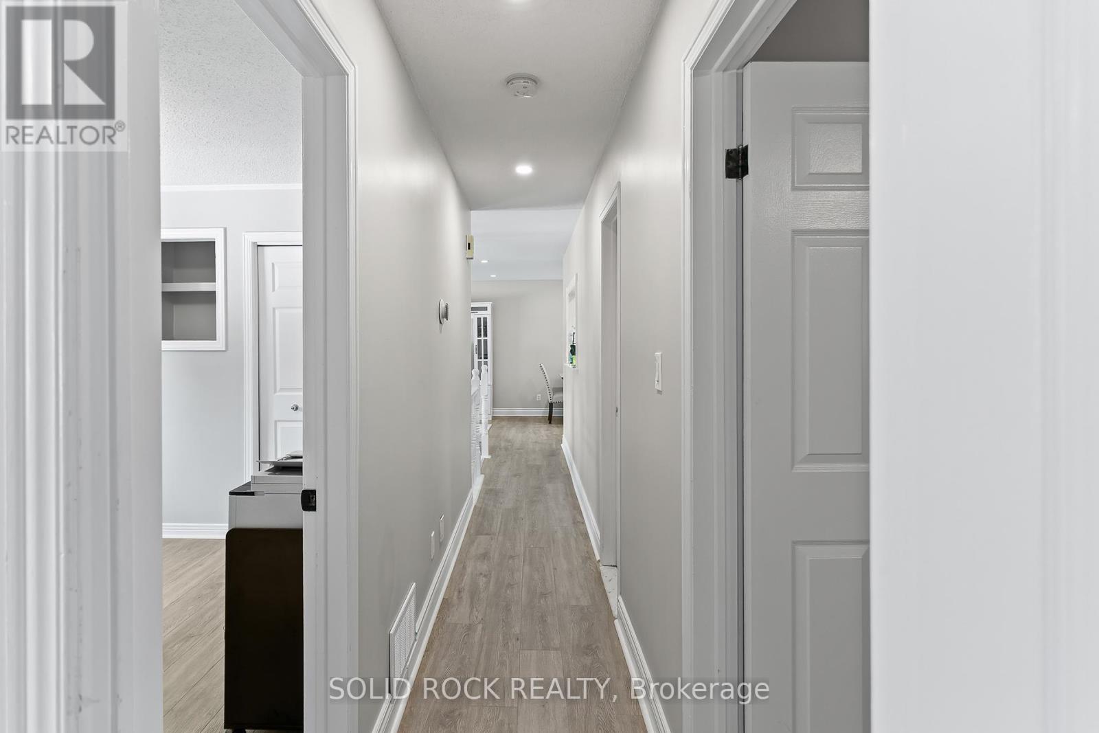 676 CENTRE STREET - Image 15
