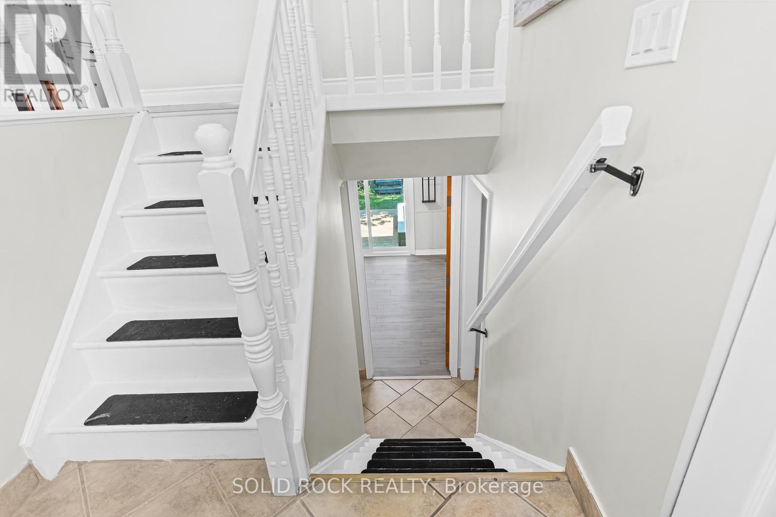 676 CENTRE STREET - Image 25