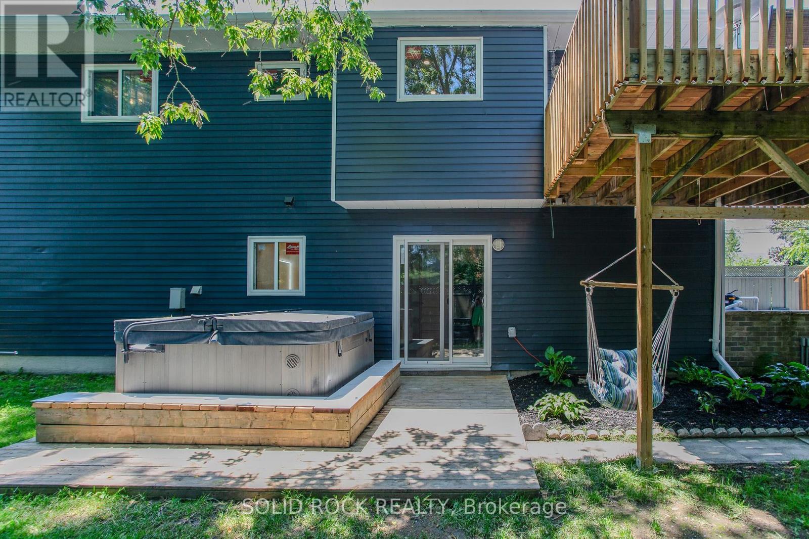 676 CENTRE STREET - Image 37