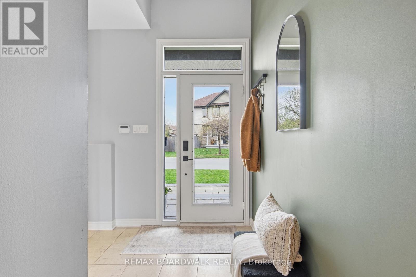 375 COOKS MILL CRESCENT - 10