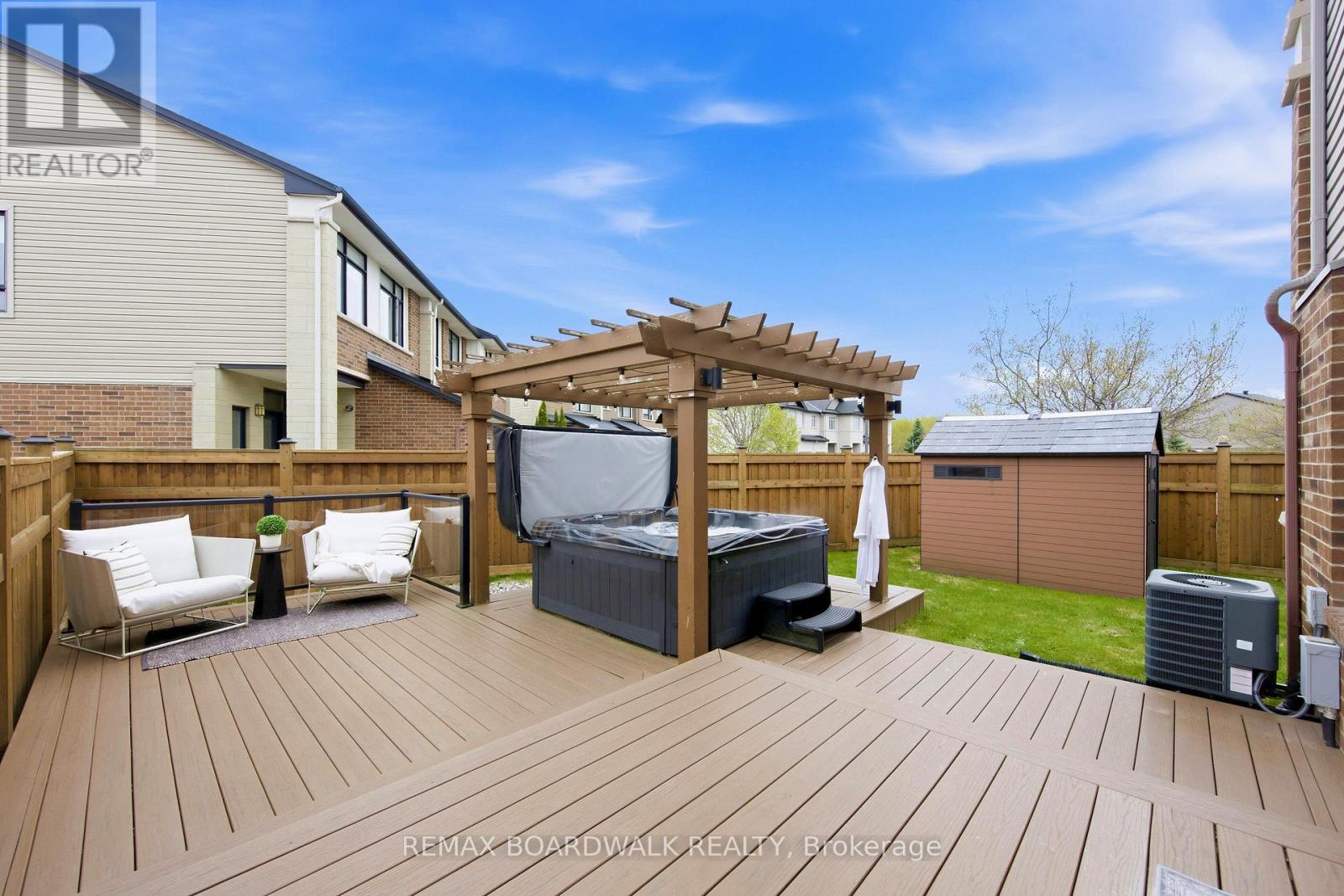 375 COOKS MILL CRESCENT - 38