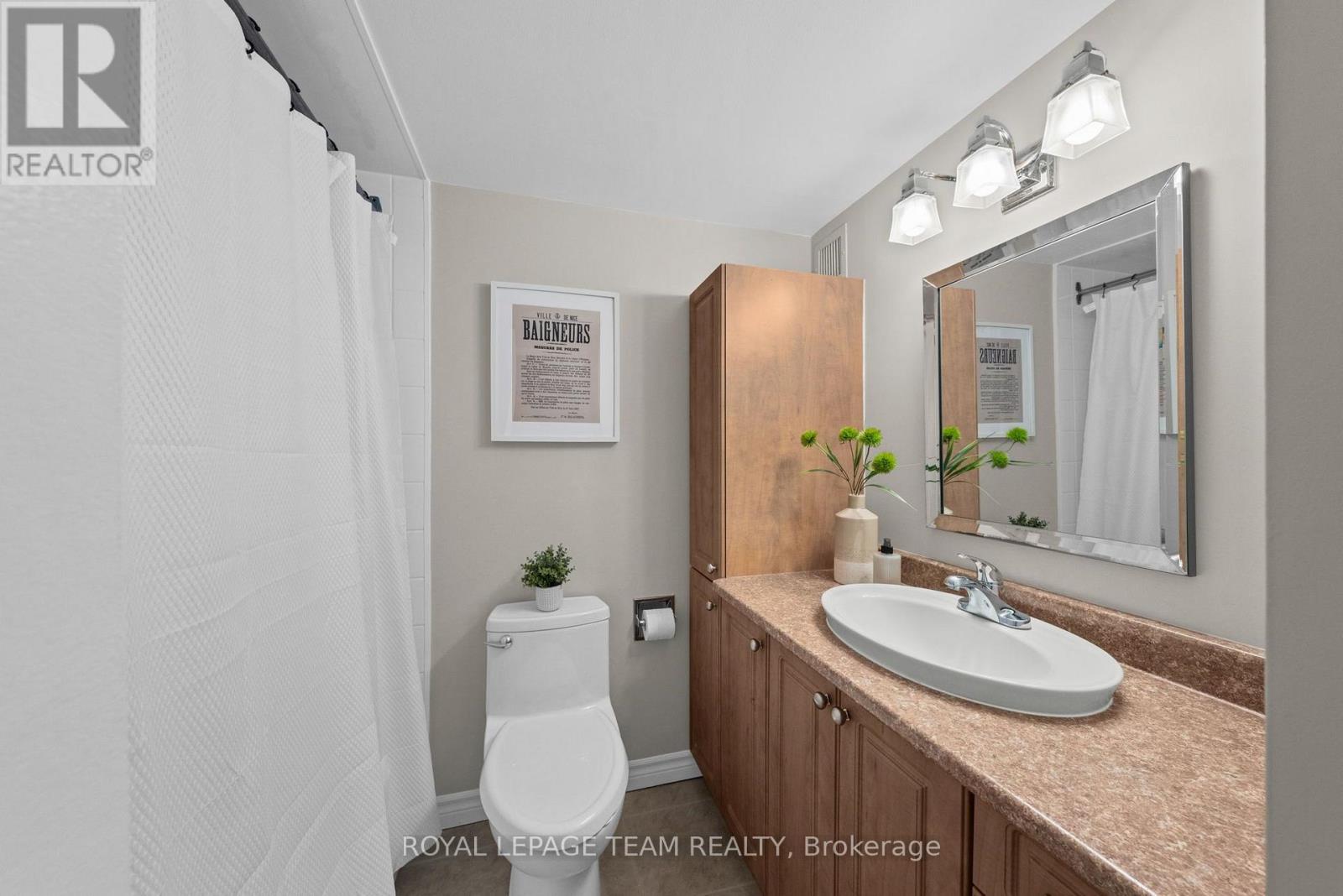 2 Bed, 1 Bath Apartment for Sale in Ottawa – 912 – 515 ST LAURENT BOULEVARD, Ottawa – MLS# X13567944 - Image 23