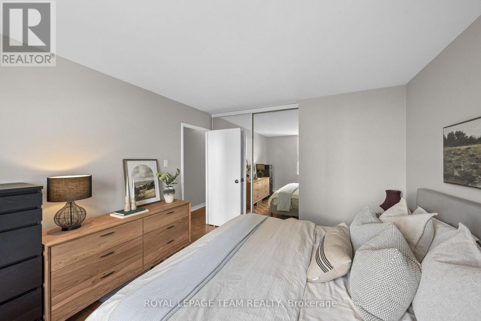 2 Bed, 1 Bath Apartment for Sale in Ottawa – 912 – 515 ST LAURENT BOULEVARD, Ottawa – MLS# X13567944 - Image 26